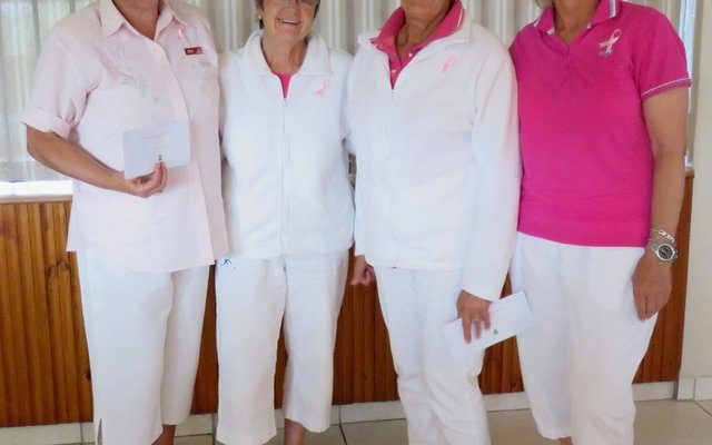The winning team was from L'Agulhas and from left to right is: Esme, Johna & Ina with Jane de Villiers (Franskraal Vice President)